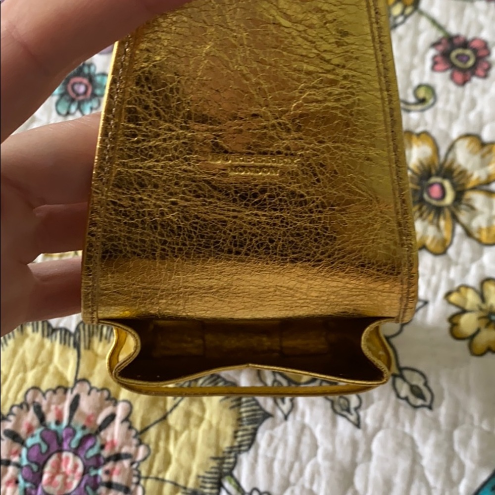 Burberry Gold Metallic Pouch Case Cell Phone Nova - Picture 9 of 9